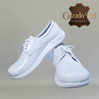 Zapatos médicos Gloria Andress 320 blancos con punta cerrada y suela antiderrapante