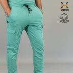 Pantalón jogger médico verde menta para hombre corte slim