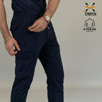 Detalle de bolsa lateral del jogger quirúrgico azul marino hombre Scrubs 901
