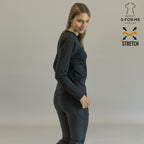 blusa under scrub negro mujer manga larga pose manos bolsillos sandel medica