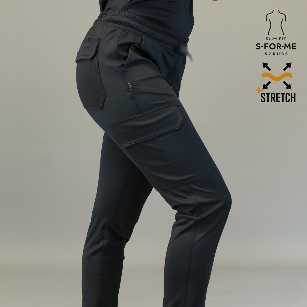 Vista trasera del jogger quirurgico negro mujer Estilo 910 Sandel Medica