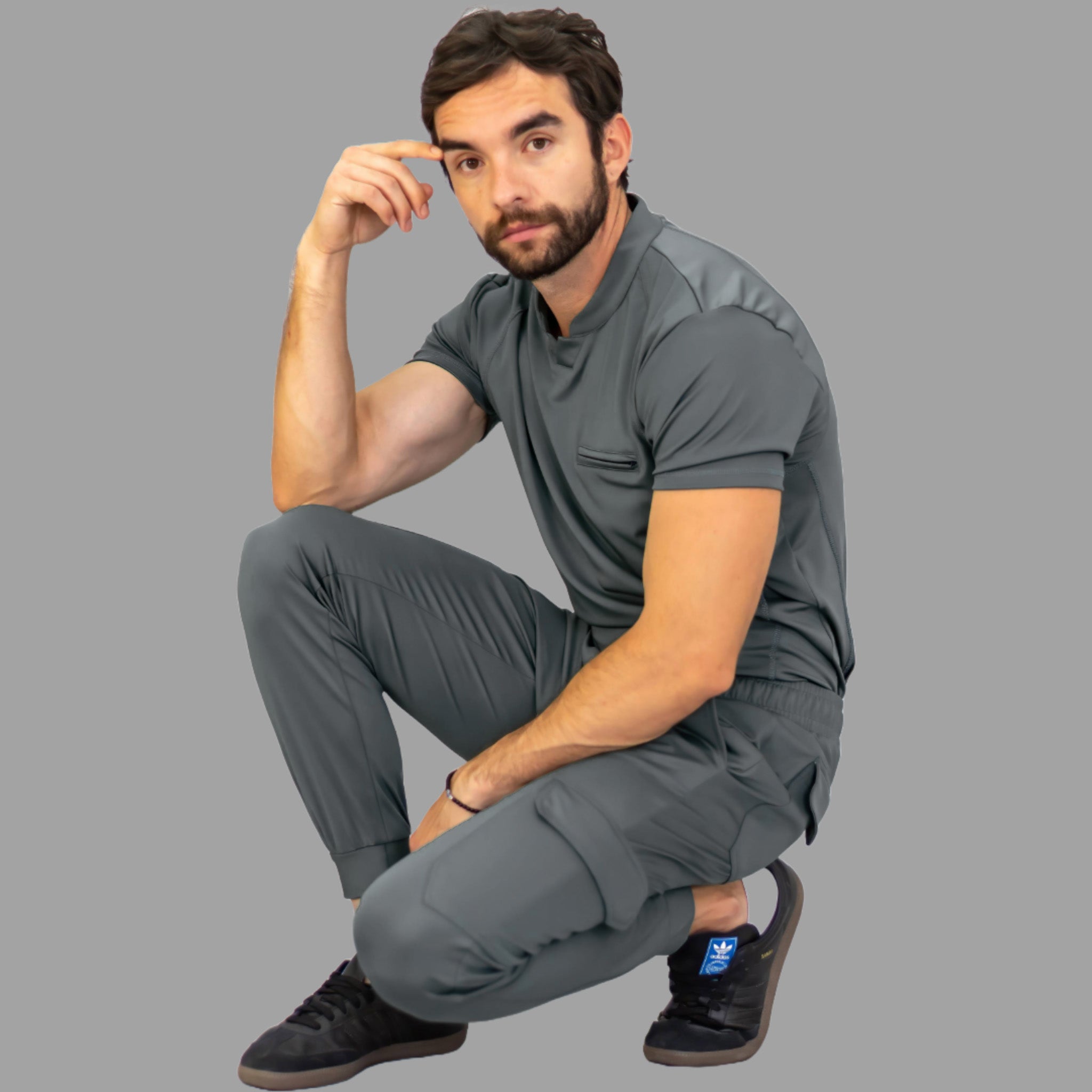 Conjunto Quirúrgico Gris Medio para Hombre – Estilo 910 | Super Stretch Slim Fit